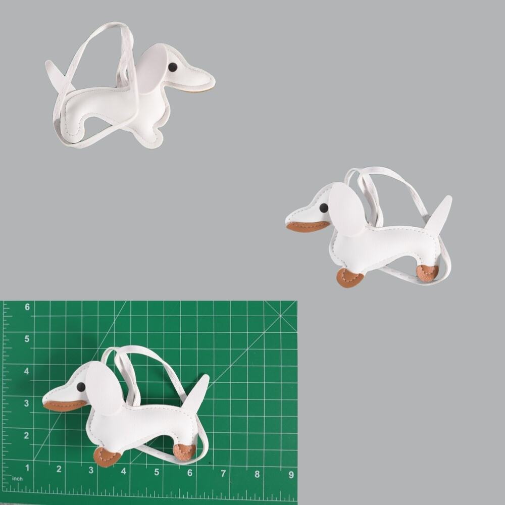 Dachshund Bag Charm Keychain Faux Leather Dog Mom Y2K Cottagecore White NWT - Picture 4 of 9
